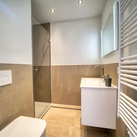- Haus C, App 0c0503 Appartamento *